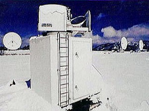 オフセットパラボラ型サブミリ波望遠鏡(野辺山国立天文台)
